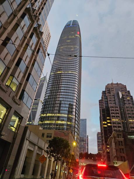 istock Salesforce tower in san francisco california with a rooftop transit center including a forrest on a bridge 1777345869