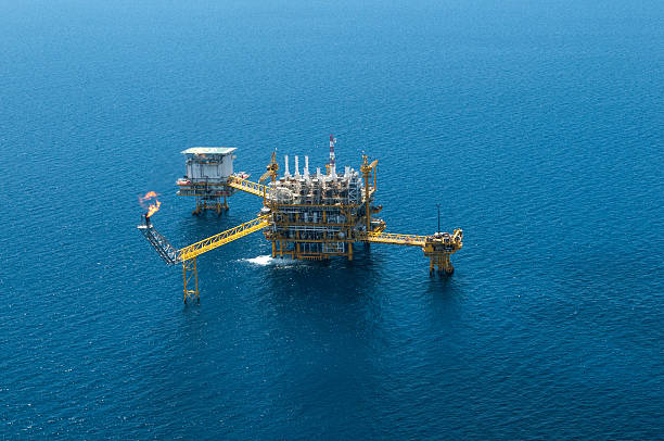 istock Oil and gas rig from bird eye's view 177743761