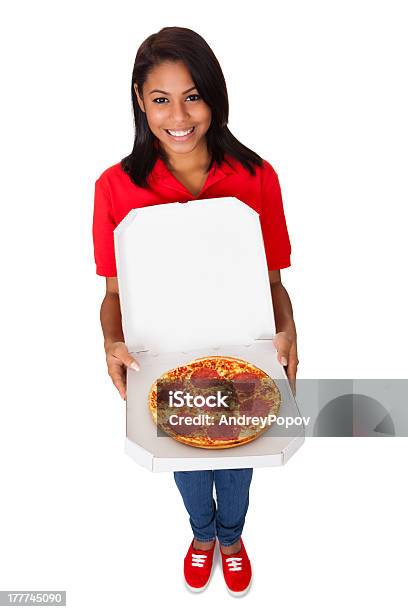 若い女性全体のピザ - 1人のストックフォトや画像を多数ご用意 - 1人, おやつ, カットアウト