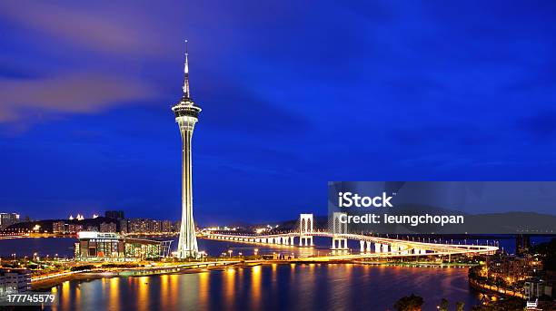 Macau En La Noche Foto de stock y más banco de imágenes de Macao - Macao, Noche, Torre - Estructura de edificio