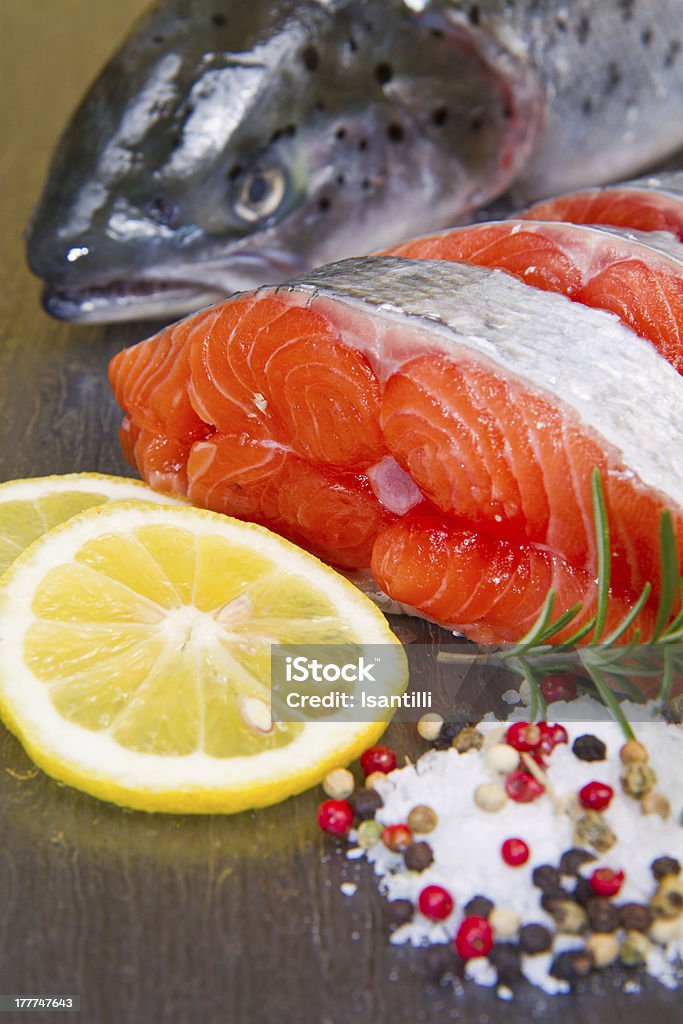 Stück Frische Lachs - Lizenzfrei Einzelner Gegenstand Stock-Foto