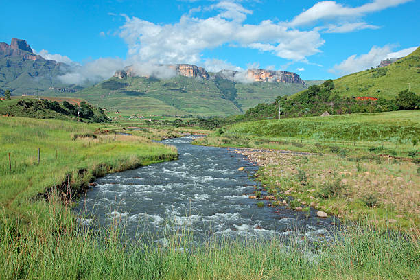 istock Tugela river and  mountains 177749998