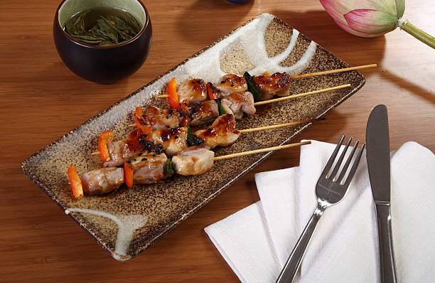 꼬치, 스파이시즈 - prepared shrimp skewer rice prepared fish 뉴스 사진 이미지