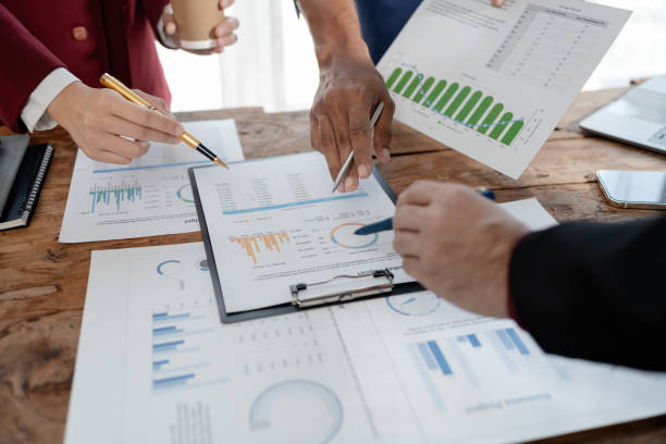 istock Explaining the report at the meeting, Collaborate to solve problems in the meeting room, Discuss startup business with the team at the office, Work together as a team, 1777568781