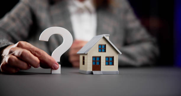 istock Questioning the Real Estate House: Mortgage Advice 1777591341