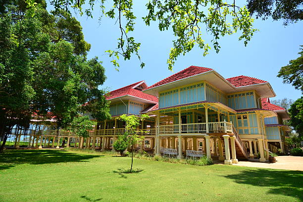 istock Marukhathaiyawan  Palace 177763925