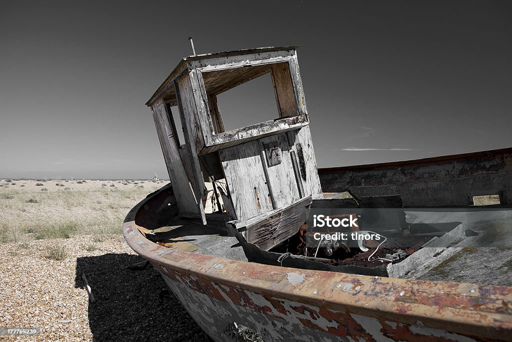 Chalutier de pêche derelict "Épave de bateau - Photo de A l'abandon libre de droits