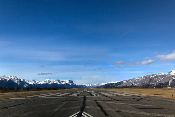 istock Landing at remote airport (2) 177765288