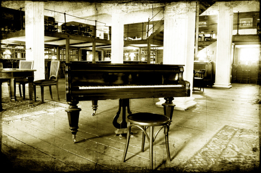 Jazz piano caffe bar.