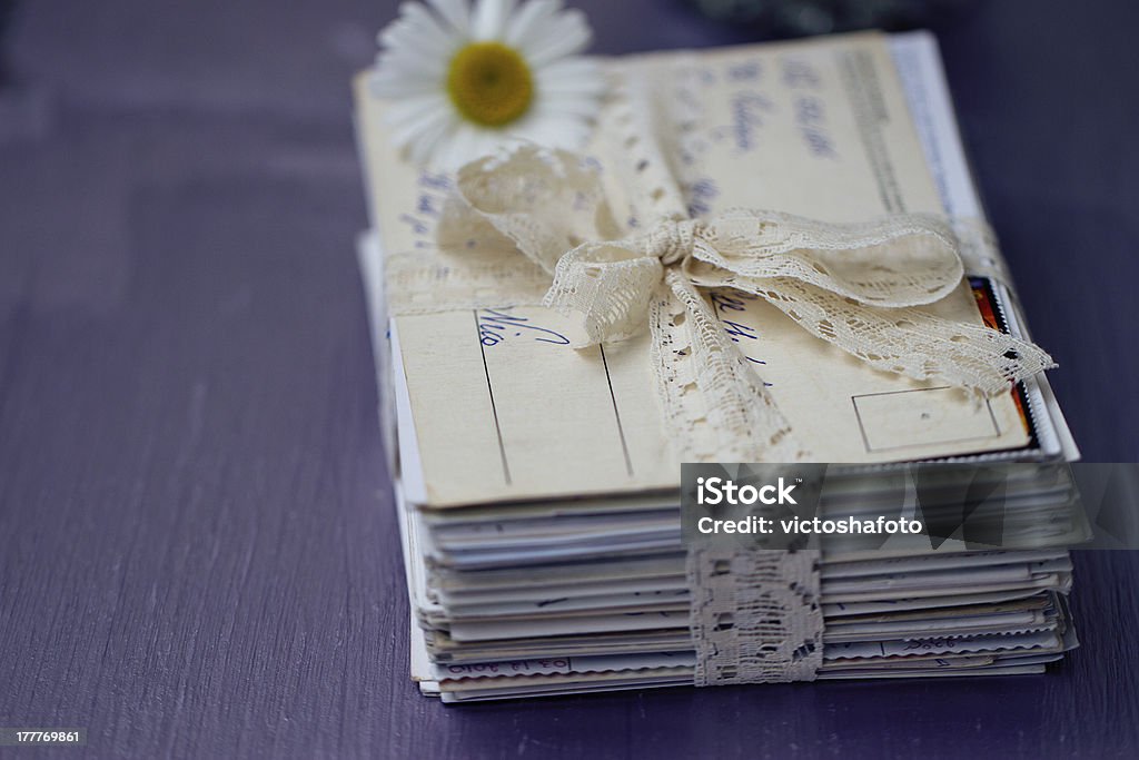 Pilha de cartas com Camomila Velha - Royalty-free Amontoar Foto de stock