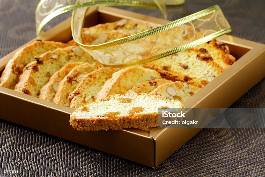 cookies italianos tradicionais com biscoito de amêndoas - Foto de stock de Amêndoa royalty-free