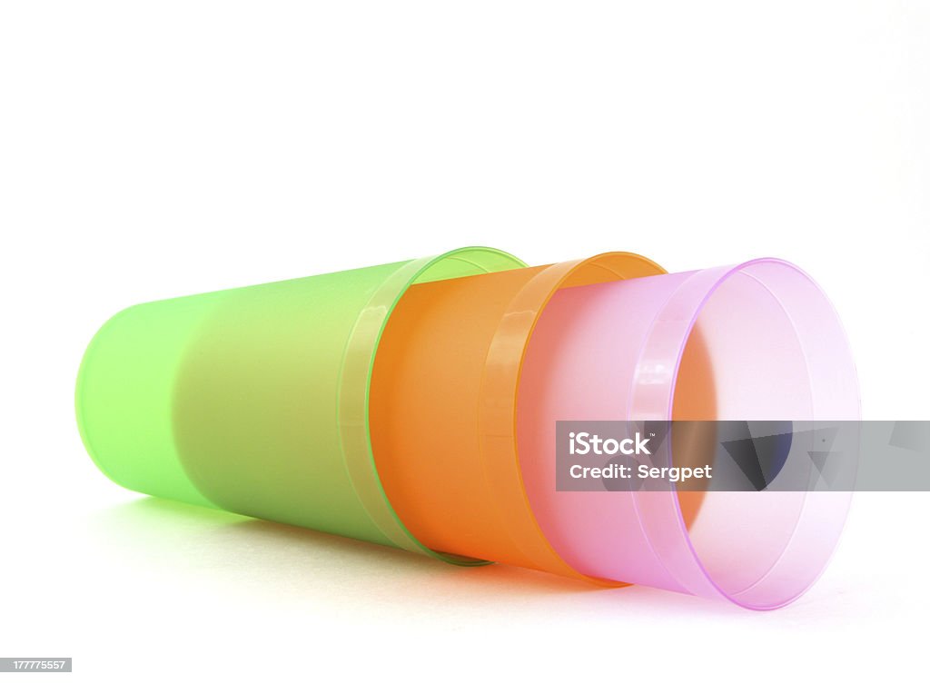 Le vert, l'orange et le rose tasses - Photo de Couleur verte libre de droits