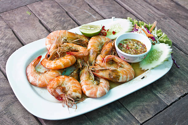 istock Grilled shrimp with spicy seafood sauce 177776014