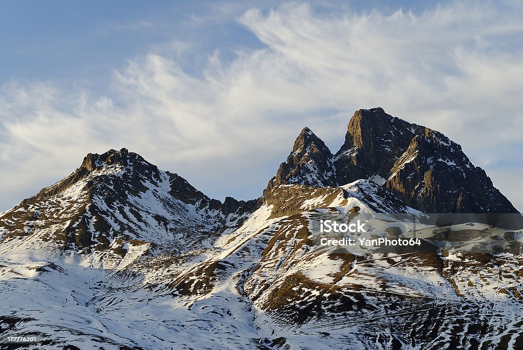 Montagne enneigees - Foto de stock de Aire libre libre de derechos
