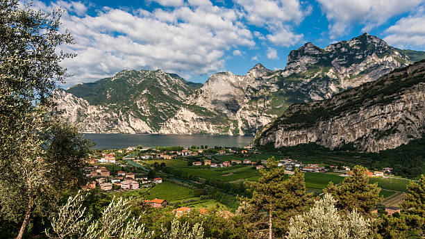 istock View of the Lake Garda 177778256