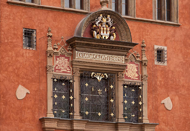 fasada budynku w old town - house prague middle class renaissance zdjęcia i obrazy z banku zdjęć