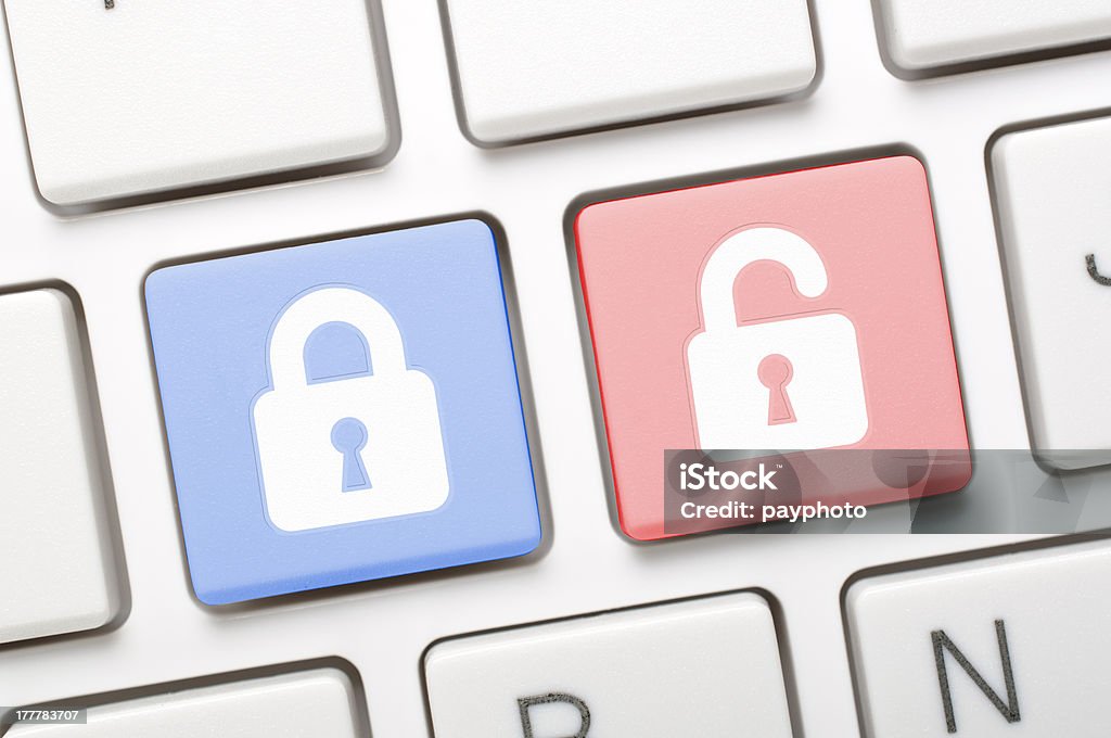 Símbolo de llave con bloqueo de teclado - Foto de stock de Abrir con llave libre de derechos