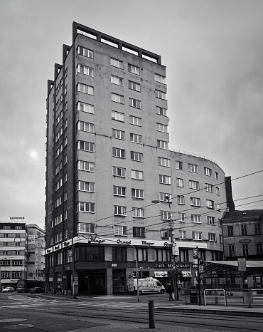 Manderla, Manderl8n, resifence building in the center of Bratislava, 1935, architects Christian Ludwig, Emerich Spitzer, Augustín Danielis