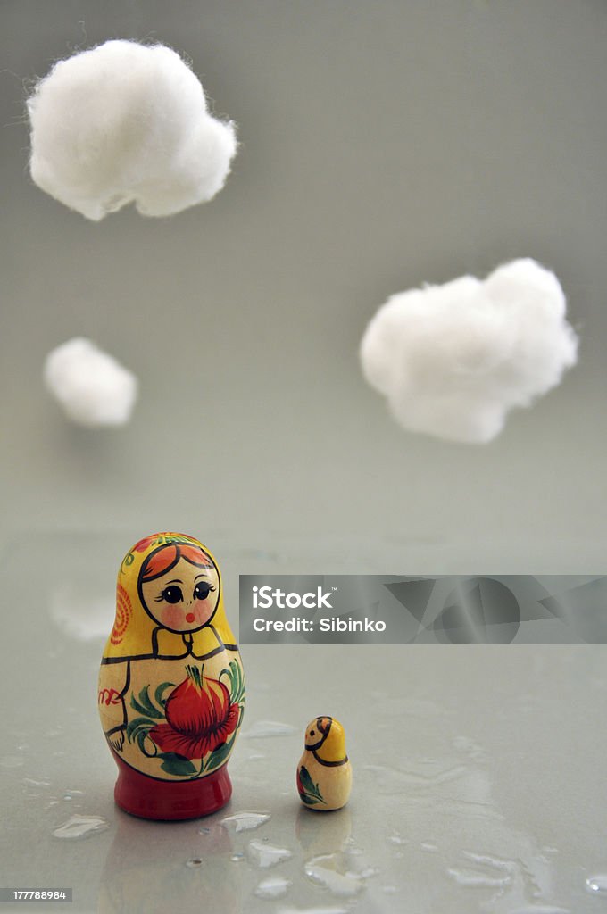 Babushkas la pioggia - Foto stock royalty-free di Acqua