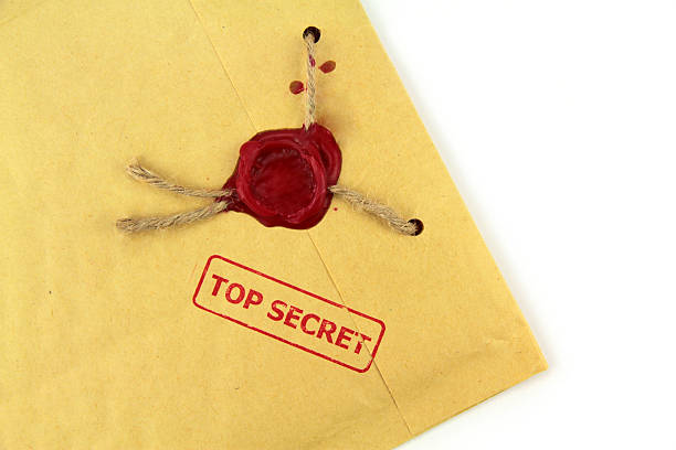 istock Top secret mail with knotted rope and wax seal 177792203