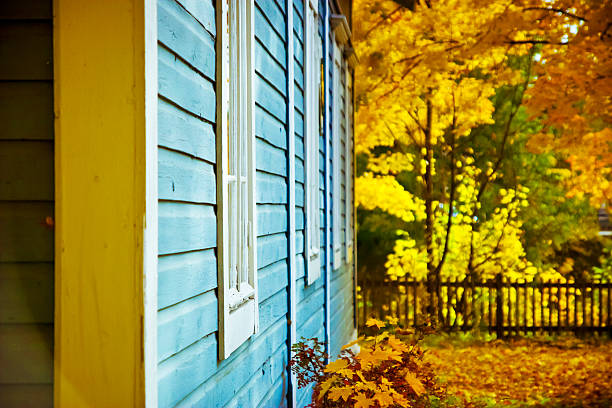 istock Old wood building and autumn colors 177795530