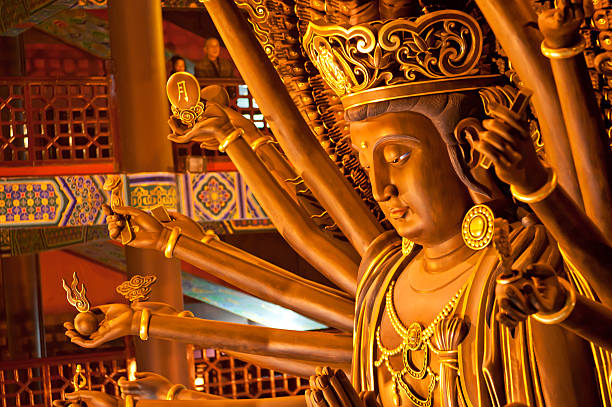 éméi mnich temple of the budda - quan yin zdjęcia i obrazy z banku zdjęć