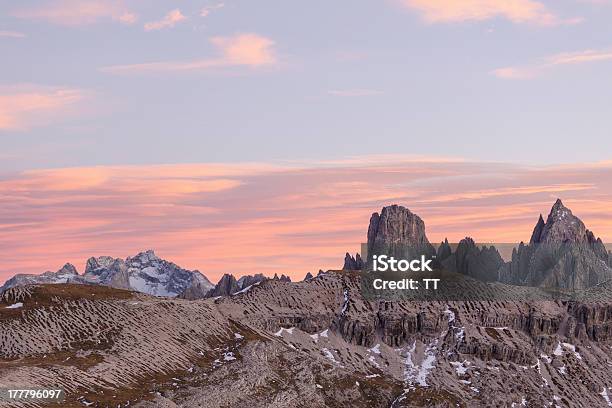 산꼭대기의 아침노을 Alp 풍경 0명에 대한 스톡 사진 및 기타 이미지 - 0명, 경관, 골짜기
