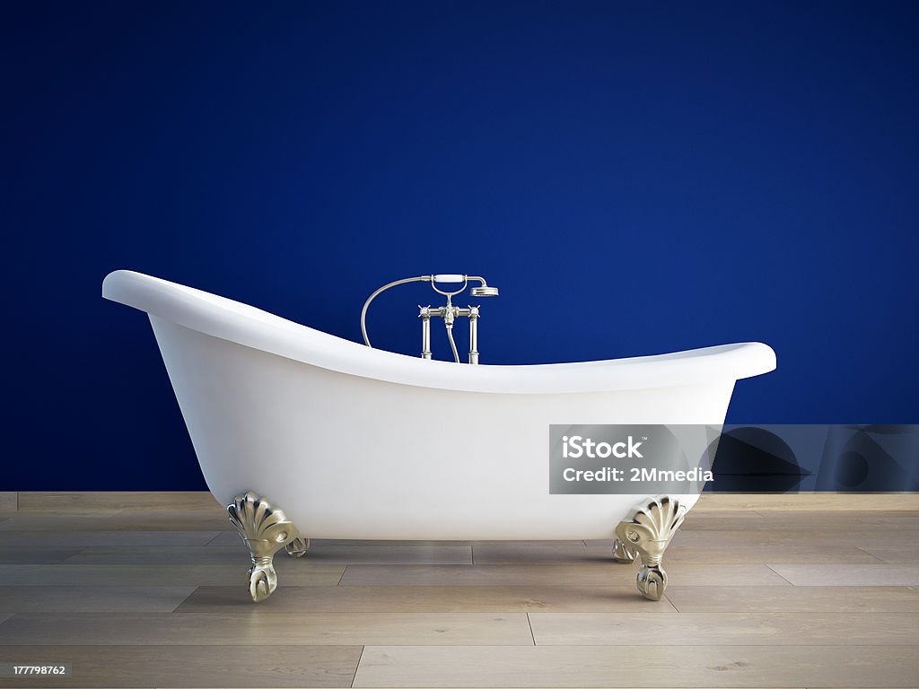 bathtube con darkblue pared - Foto de stock de Azul libre de derechos