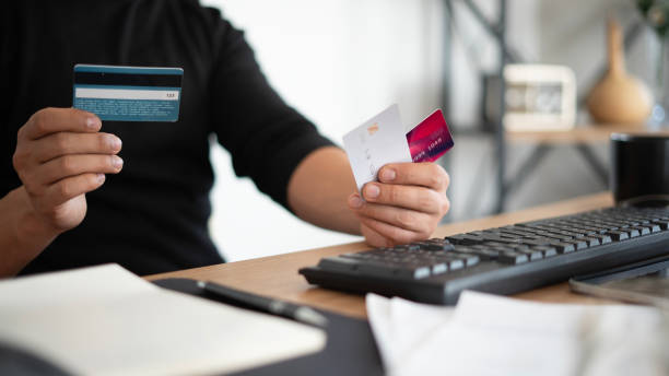istock Choosing a credit card for shopping 1777987941