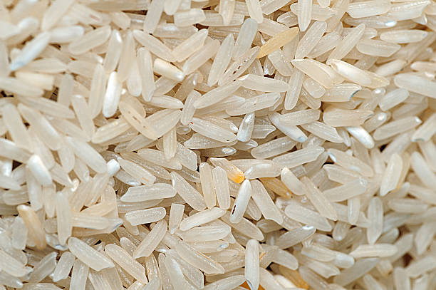 mala sucio y baja calidad de arroz - dehumidify fotografías e imágenes de stock