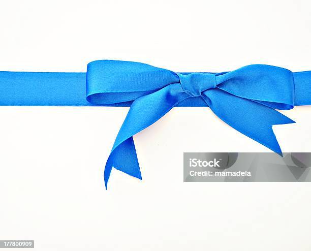 Azul Ribbon Foto de stock y más banco de imágenes de Azul - Azul, Cinta, Decoración - Objeto