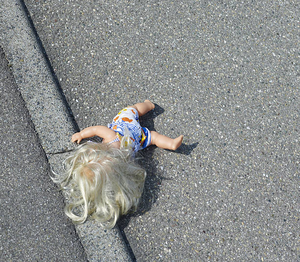 istock doll on the street 177802937