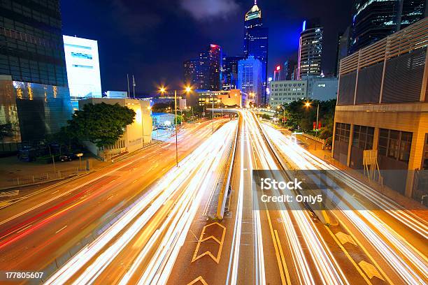 Verkehrbei Nacht Stockfoto und mehr Bilder von Abenddämmerung - Abenddämmerung, Architektur, Asien