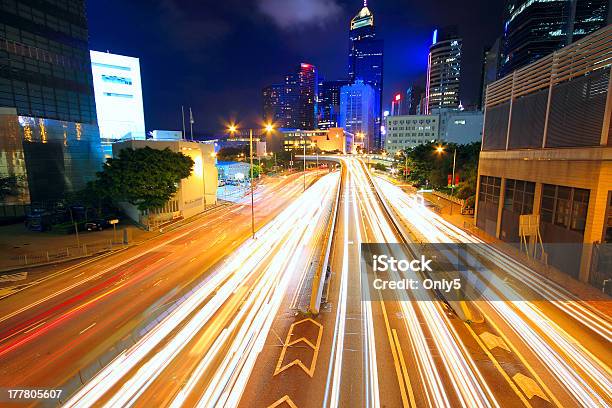Velocità Di Traffico Di Notte - Fotografie stock e altre immagini di Ambientazione esterna - Ambientazione esterna, Architettura, Asia
