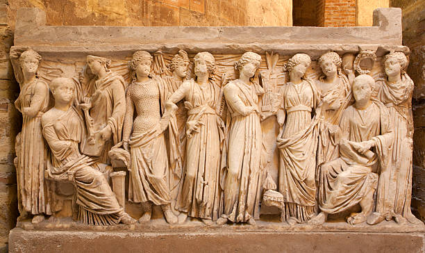istock Palermo - tomb from roman period under cathedral 177806001