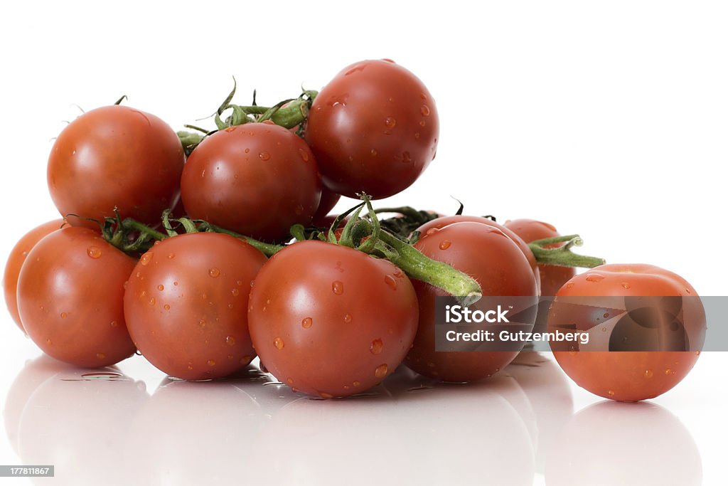 Pomodoro isolato su sfondo bianco - Foto stock royalty-free di Alimentazione sana