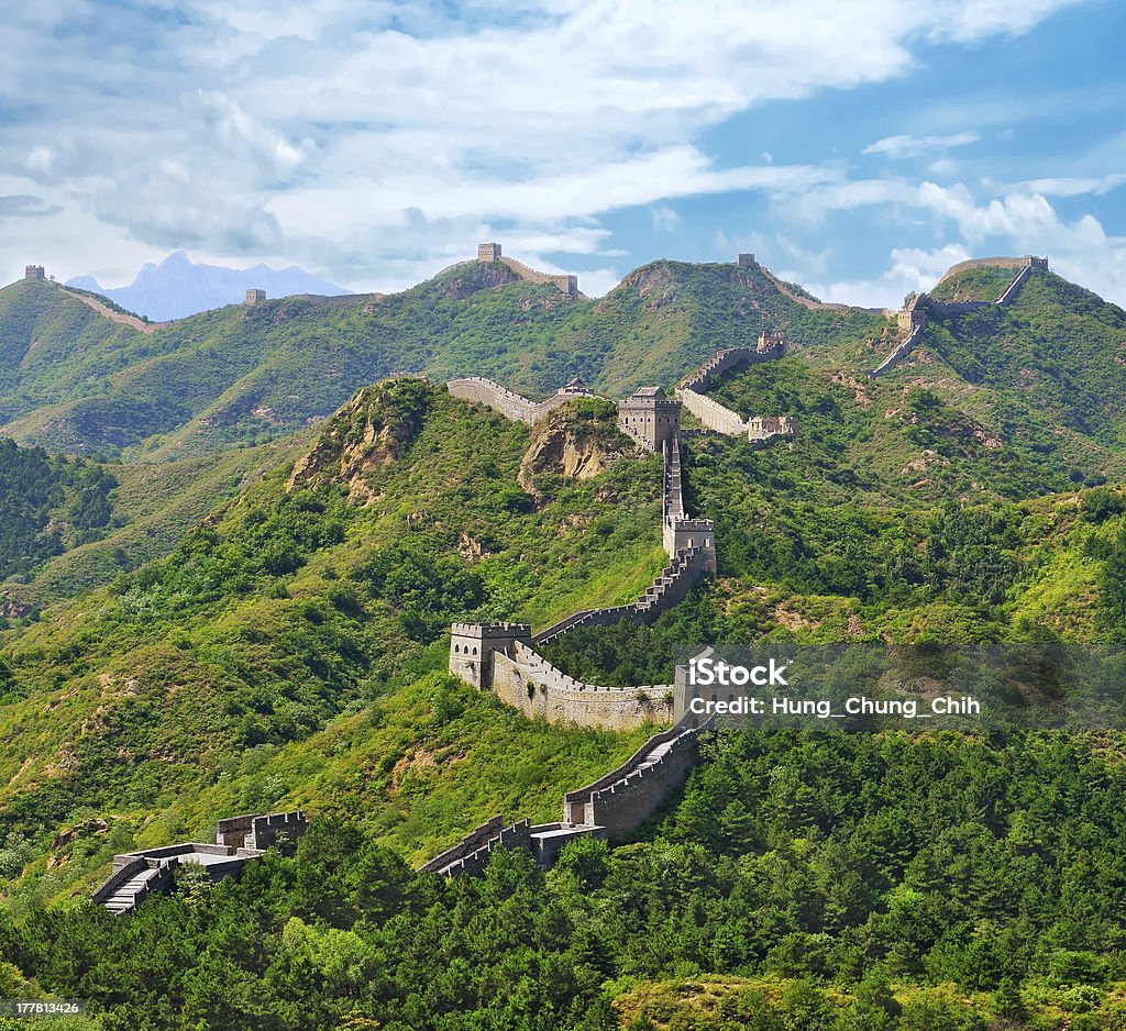 Вели�кая китайская стена в летний - Стоковые фото Азия роялти-фри
