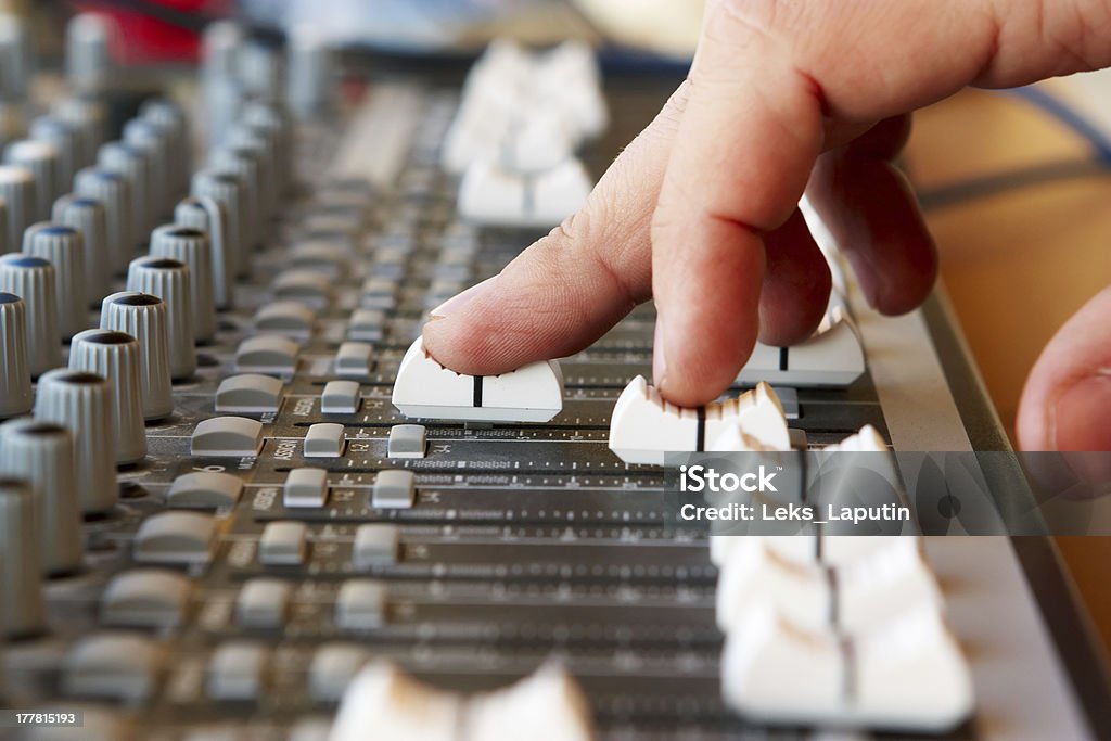 Sound Mischpult - Lizenzfrei Ausrüstung und Geräte Stock-Foto