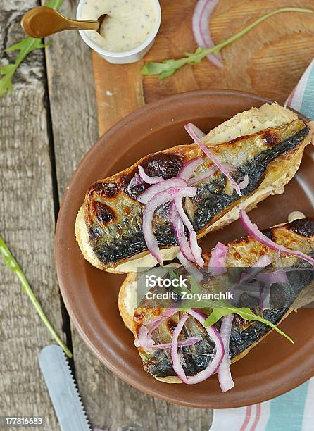 Sgombro Sandwich - Fotografie stock e altre immagini di Antipasto - Antipasto, Cibo, Cipolla