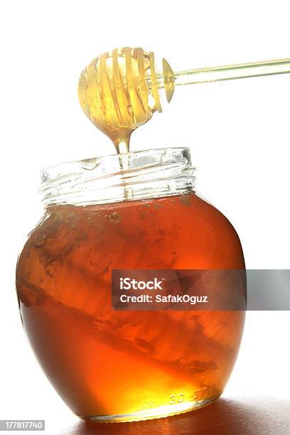 Honey Stockfoto und mehr Bilder von Ausrüstung und Geräte - Ausrüstung und Geräte, Behälter, Bienenwabe