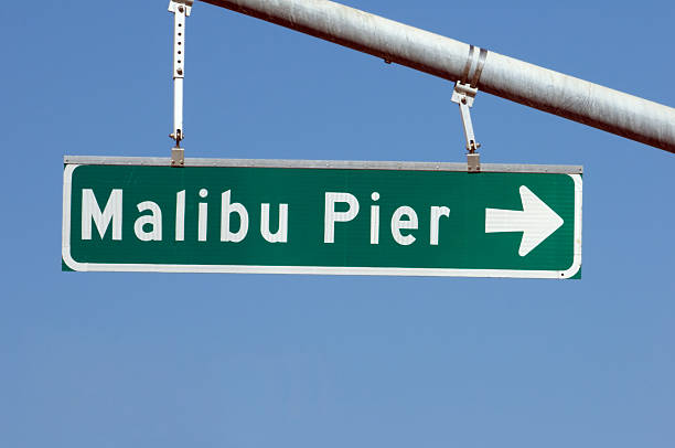 istock Malibu Pier Sign 177819275