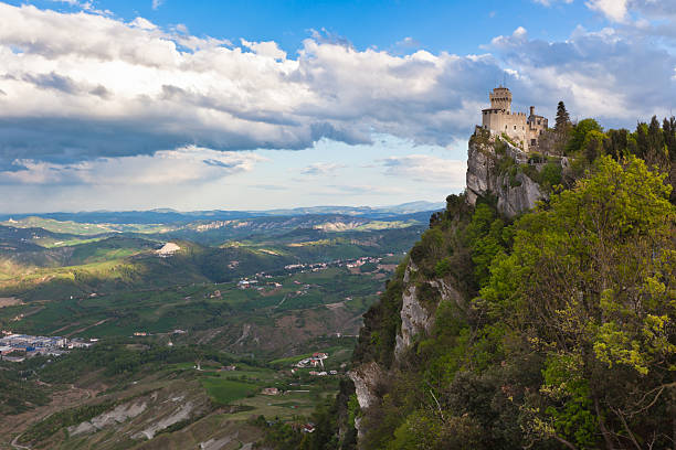 istock Castle in San Marino - La Cesta or Fratta 177823334