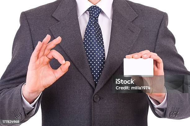 Biznes Człowiek Pokazując Puste Karty - zdjęcia stockowe i więcej obrazów Biznes - Biznes, Biznesmen, Dać