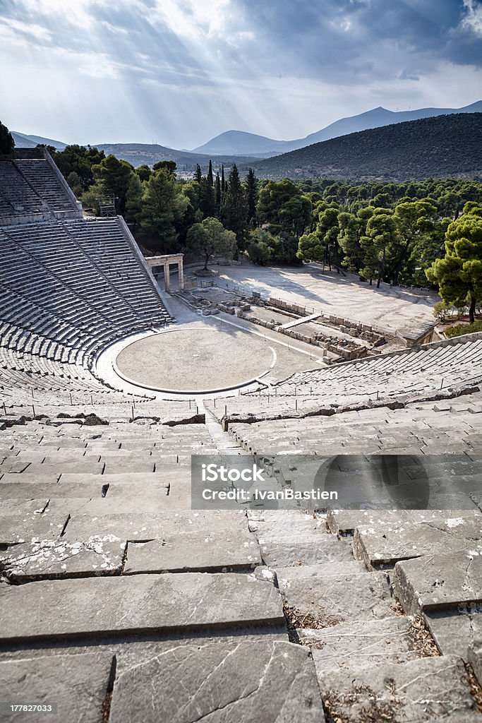 Epidaurus Anfiteatro - Foto de stock de Epidaurus libre de derechos