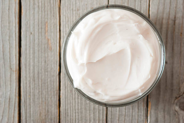 istock Creamy moisturizer in a glass bowl 177827798