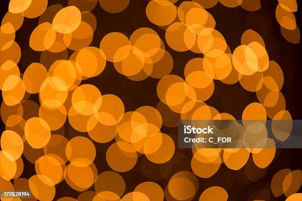 Luz De Navidad Foto de stock y más banco de imágenes de Abstracto - Abstracto, Amarillo - Color, Arte cultura y espectáculos