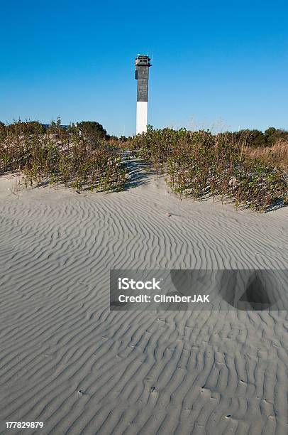 Photo libre de droit de Phare Sur Sullivans Island banque d'images et plus d'images libres de droit de Bâtiment vu de l'extérieur - Bâtiment vu de l'extérieur, Caroline du Sud, Charleston - Caroline du Sud