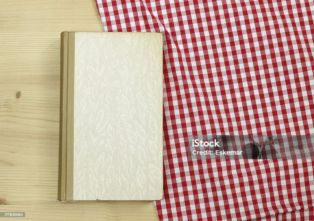 Livro em uma tabela - Royalty-free Comida Foto de stock