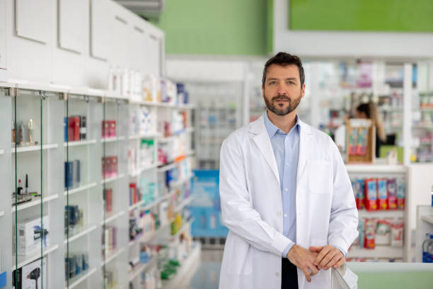 istock Pharmacist working at the drugstore 1778306791
