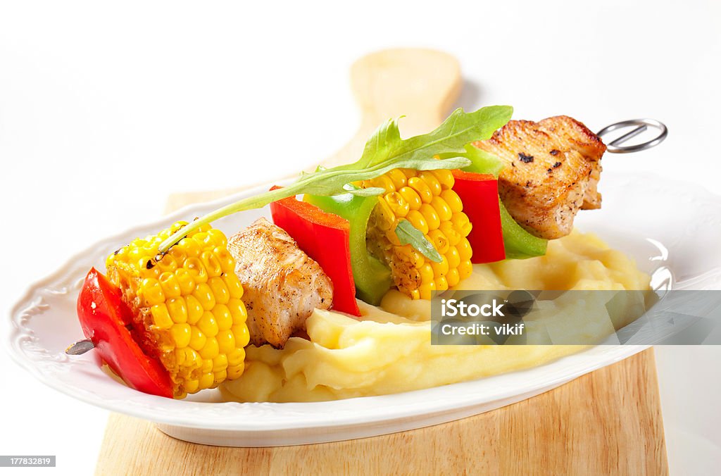 Shish kebab e purê de batata - Foto de stock de Almoço royalty-free